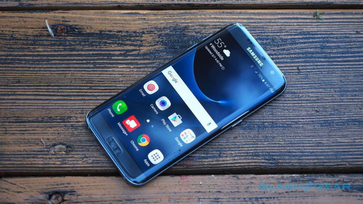 Samsung galaxy s7 edge телефону сатылат 
Память 128гб
Состояниеси жакшы 
Баасы 6000сом (кеми бар)