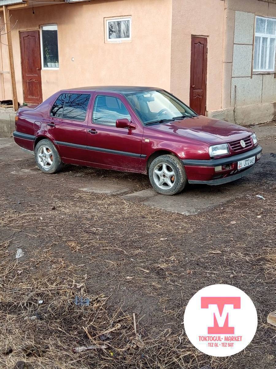 volkswagen vento год выпуска 1993. погода выпуска в идеальном состоянии без вложений срочно толка айдаш керек объём двигателя 1.8