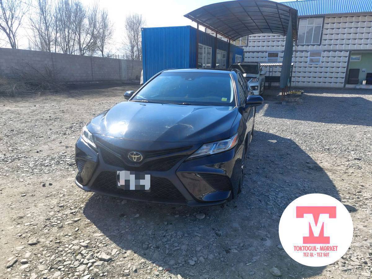 Toyota camry сатылат. 2018-жыл. объем 2.5 бензин. состояние отличное!!!0706282891