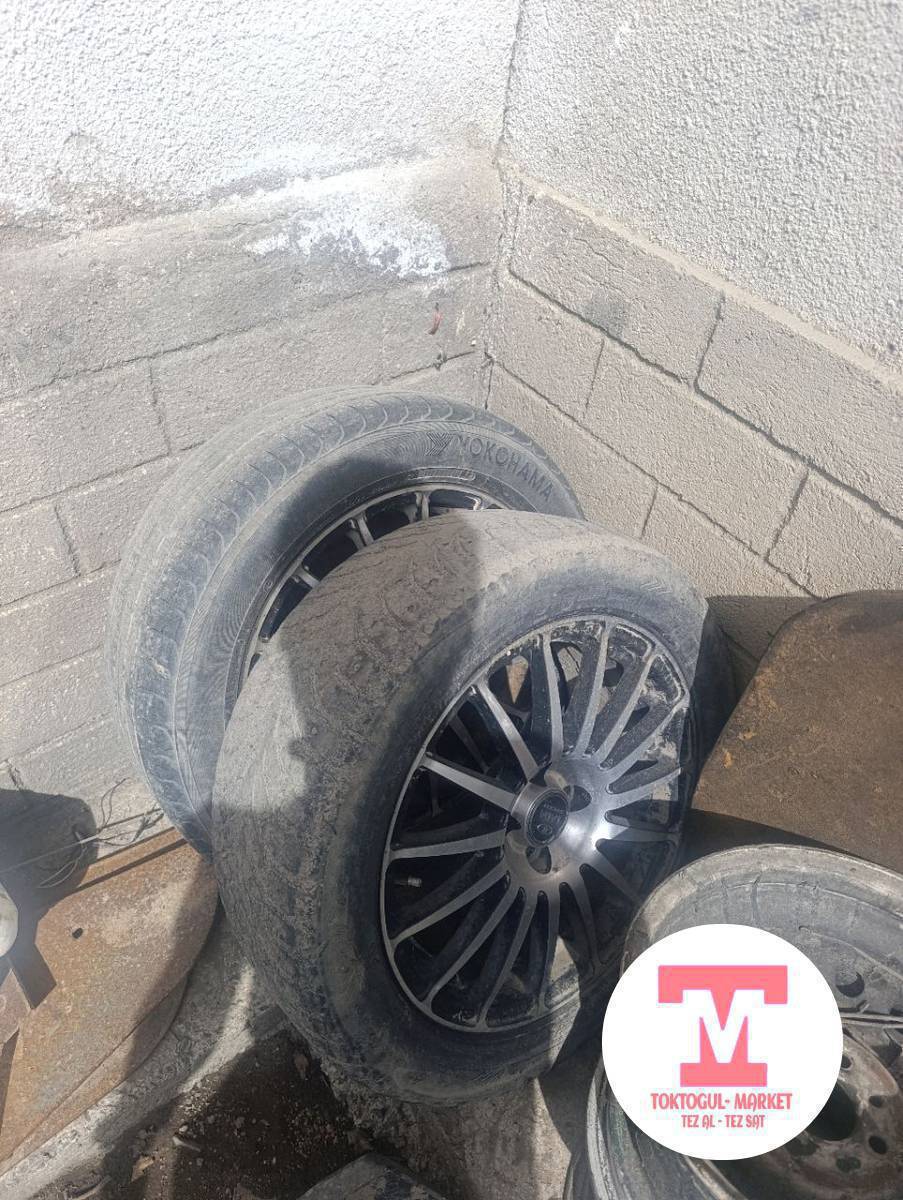 Салам алейкум ушу Тиска сатылат копилек срочна Акча керек бугункуго