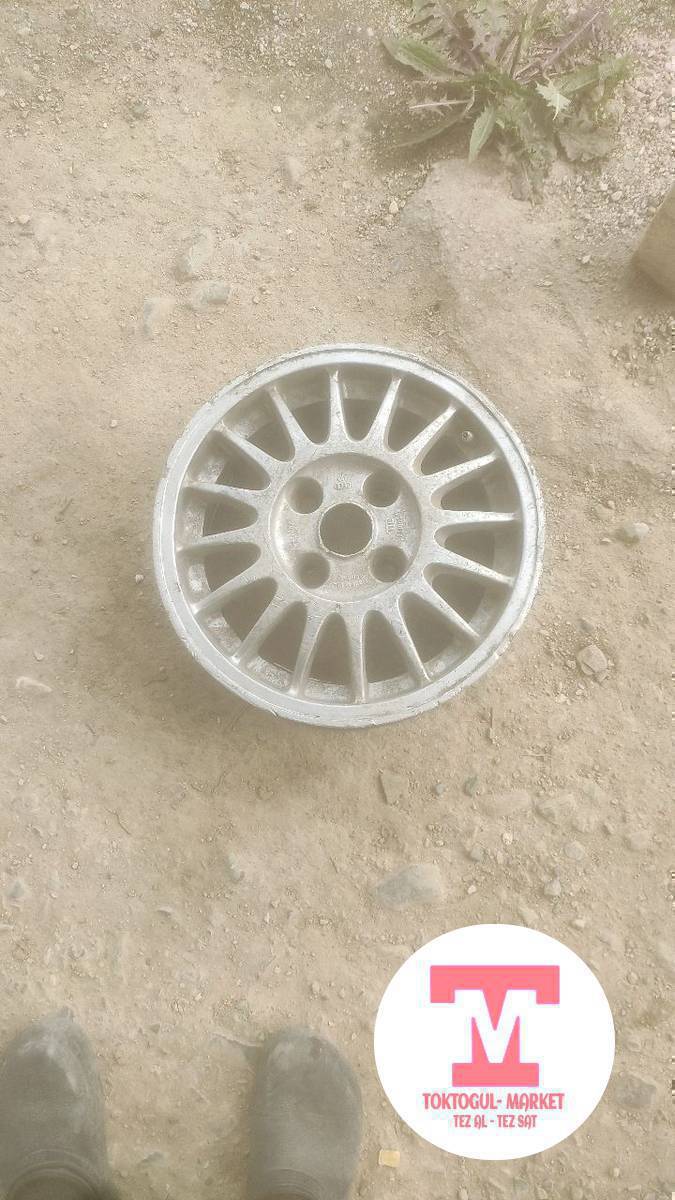 R14, 1шт.  Ауди, пассатка түшөт. 800сом.
