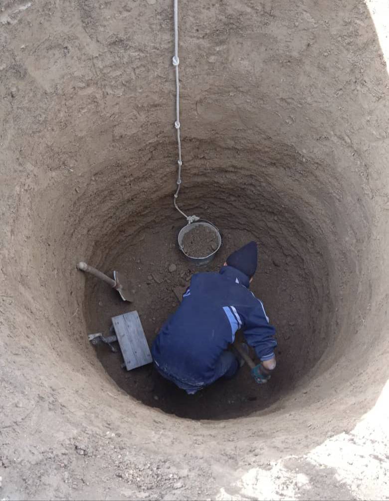 Траншея, септик казабыз фундамент куябыз, крыша жабабыз, кафель, пескоблок коебуз разнорабочий иштерин кылабыз!