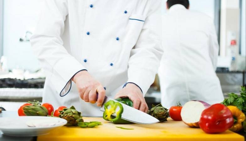 кафелерден жумуш издейм!
Өзүм повармын.Токтогул центирден болсун.