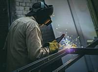 Сварщик уста керек