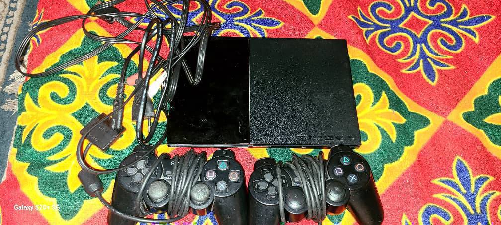 сони PS2 сатылат иштейт телевизор го кошулат 1 оюн бар диск заказ кылып любой оюнду ойносо болот баасын кичине түшүп берем