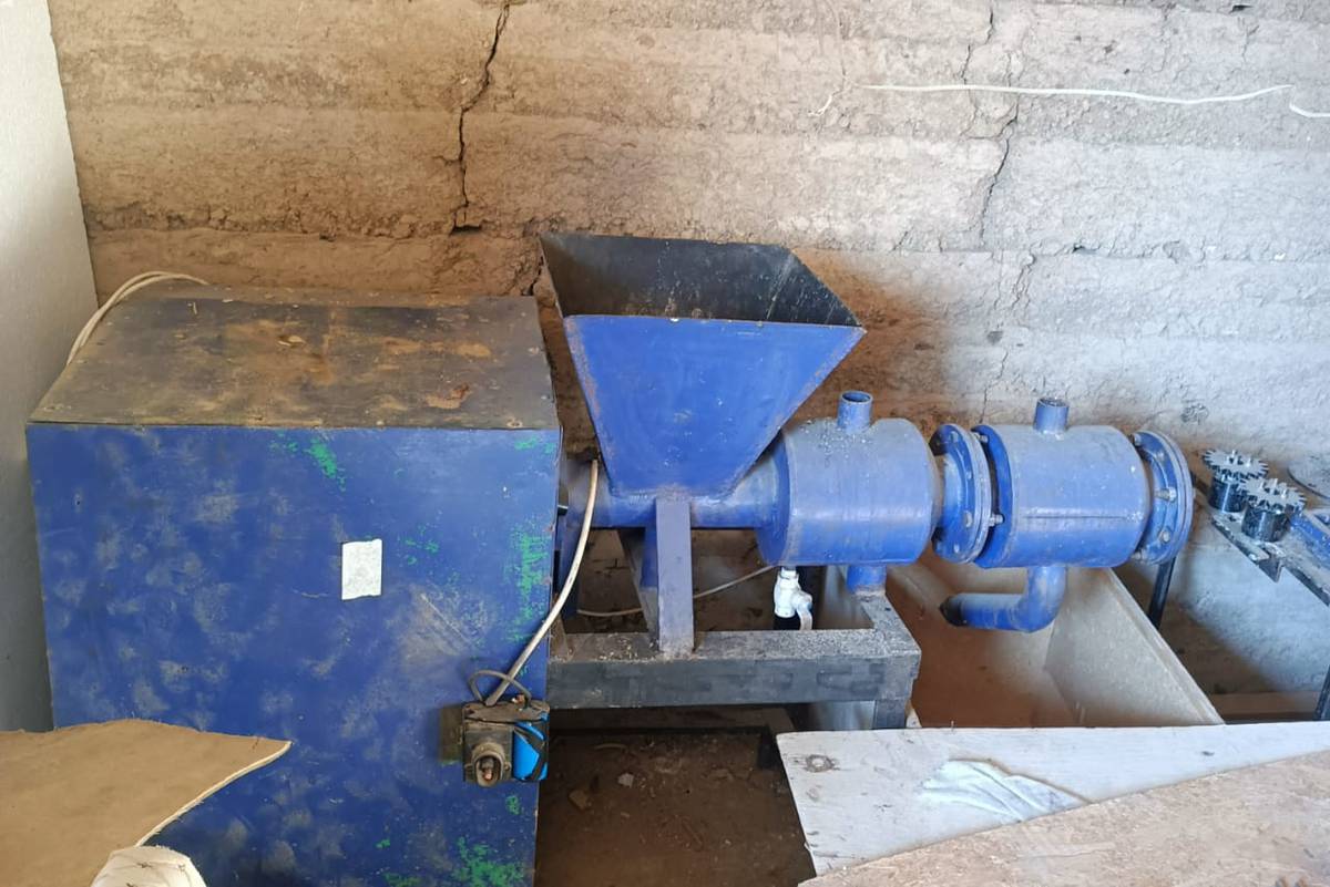 САМЫН АППАРАТ САТЫЛАТ БААСЫ КЕЛИШИМ ТУРДО