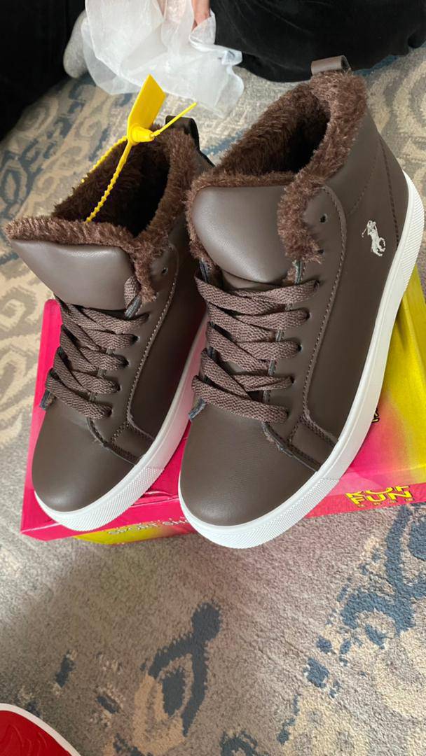 Сатылат баасы 1000сом 
Размер 36,37ге тушот