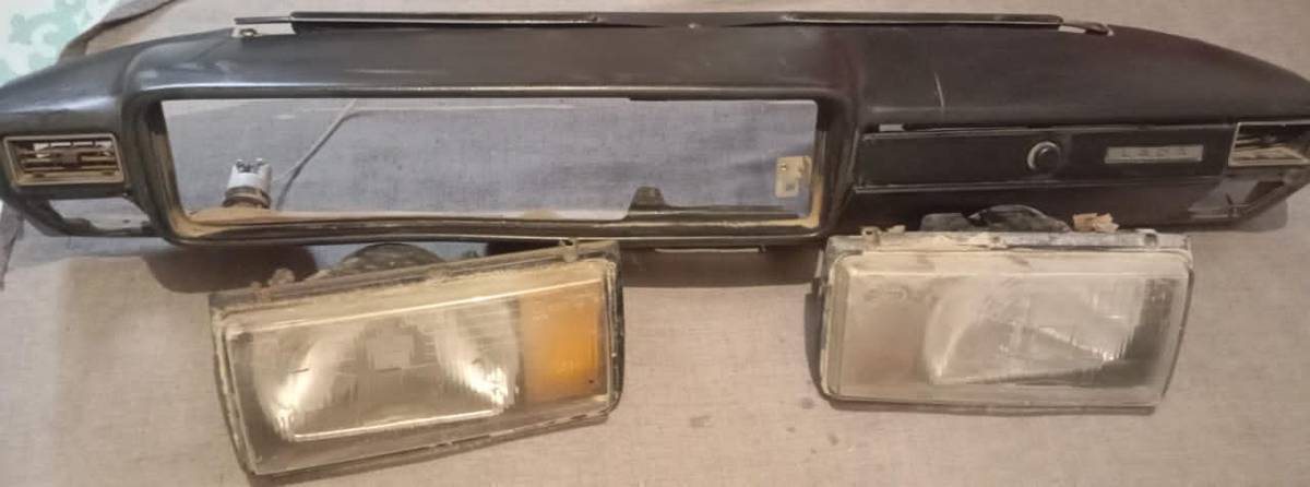 Жигулиге 07ге панель сатылат таза жакшы 
Фаралар бар 07ге