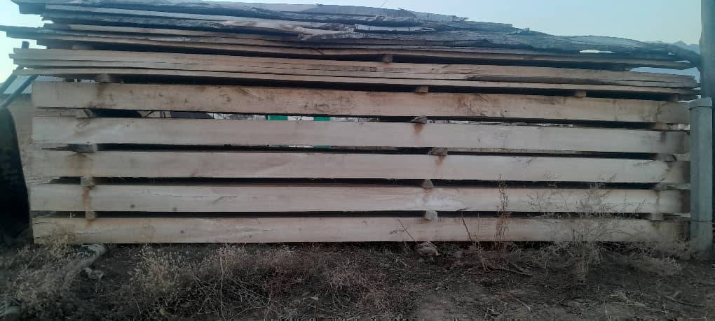 Терек Брус сатылат 5х14 узуну 4  баасы 680с ак жондо