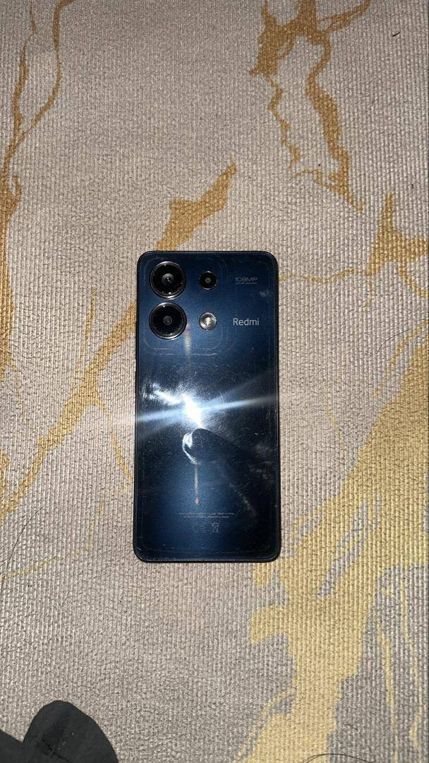 Срочно Сатылат!!! Redmi Note 13 256ГБ Состояние жакшы иштейт.