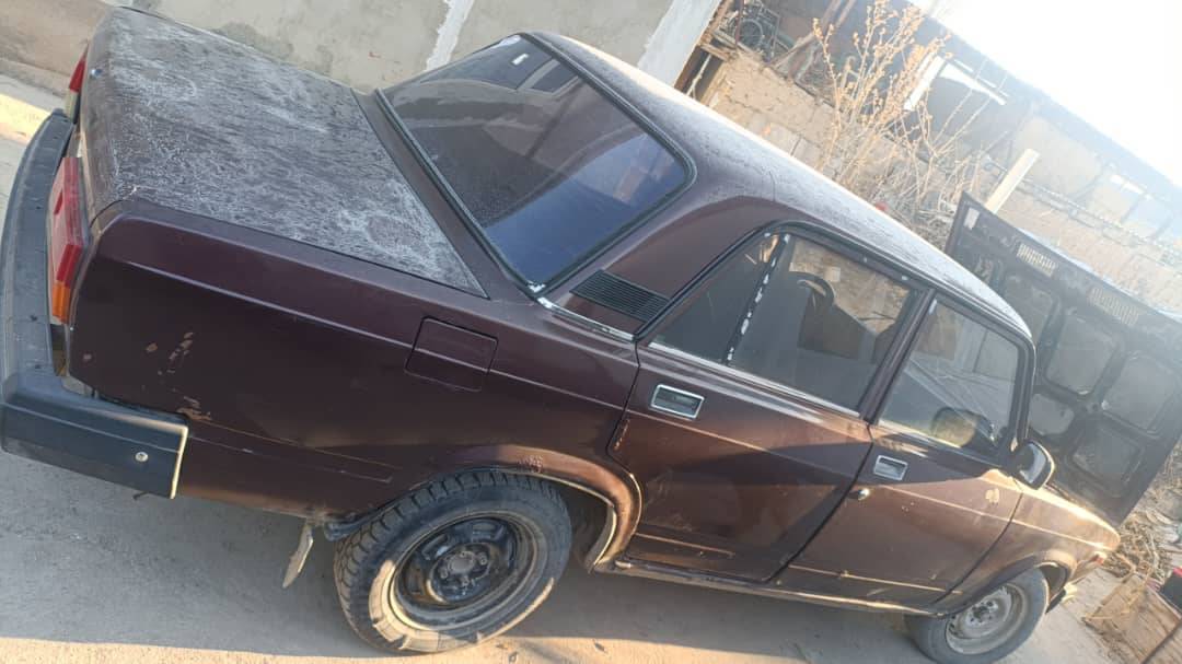 Машина запчастька чачылып жатат кузов сатылат Кыргыз учотто