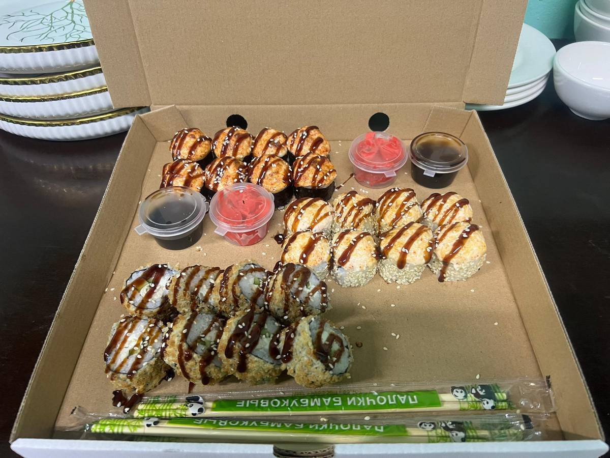 Урматтуу Токтогулдун тургундары ж.н меймандары Орегано пиццериясына чакырабыз менюда Самсы Тандырный, Тамактын баардык түрлөрү Шорпо ,Манты,Лагман.Плов ,Куурдак, Шашлык,Жаровня ж.б Фаст-Футдун баардык түрлөрү бар баарыныздарга ар дайым чайыбыз Бекер
Касса отуруштарга услуга алынбайт Доставка баардык Жака бар oregano_toktogul 
График работы 
 07-23:00
0707098098