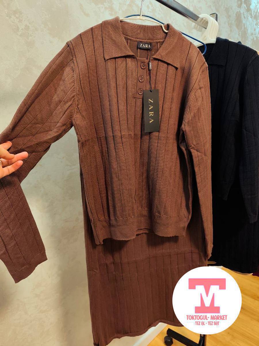 Фабричный, под Зара
Двойка 1000 сом 
Футболка Хб 
450 сом 
50 штук памперс 700 сом 
Байланыш номер 0700471026