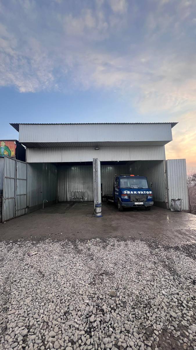 АВТО МОЙКА Иштеп баштады!!
Трассада ДЭУнун маңдай жагында! 
саат 9:00дон 22:00го чейин иштейбиз!
0707919105 0502488688