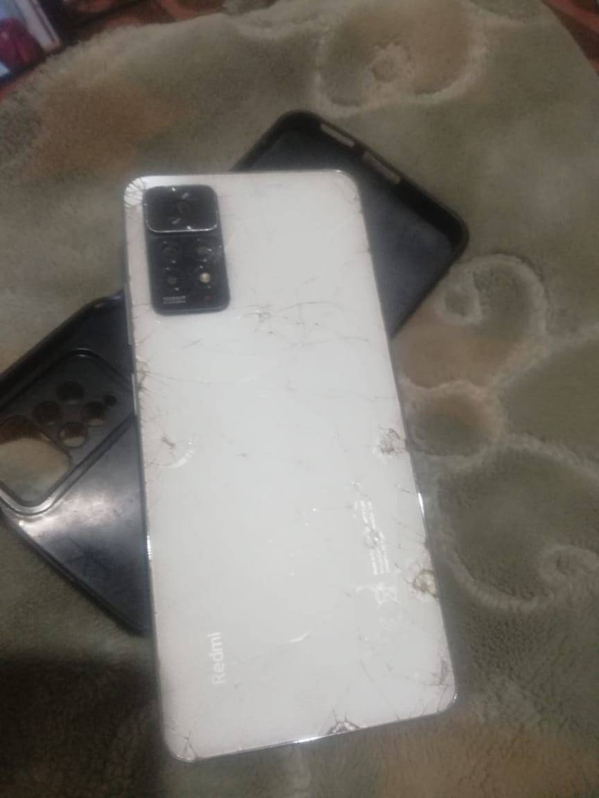 Телефон сатылат