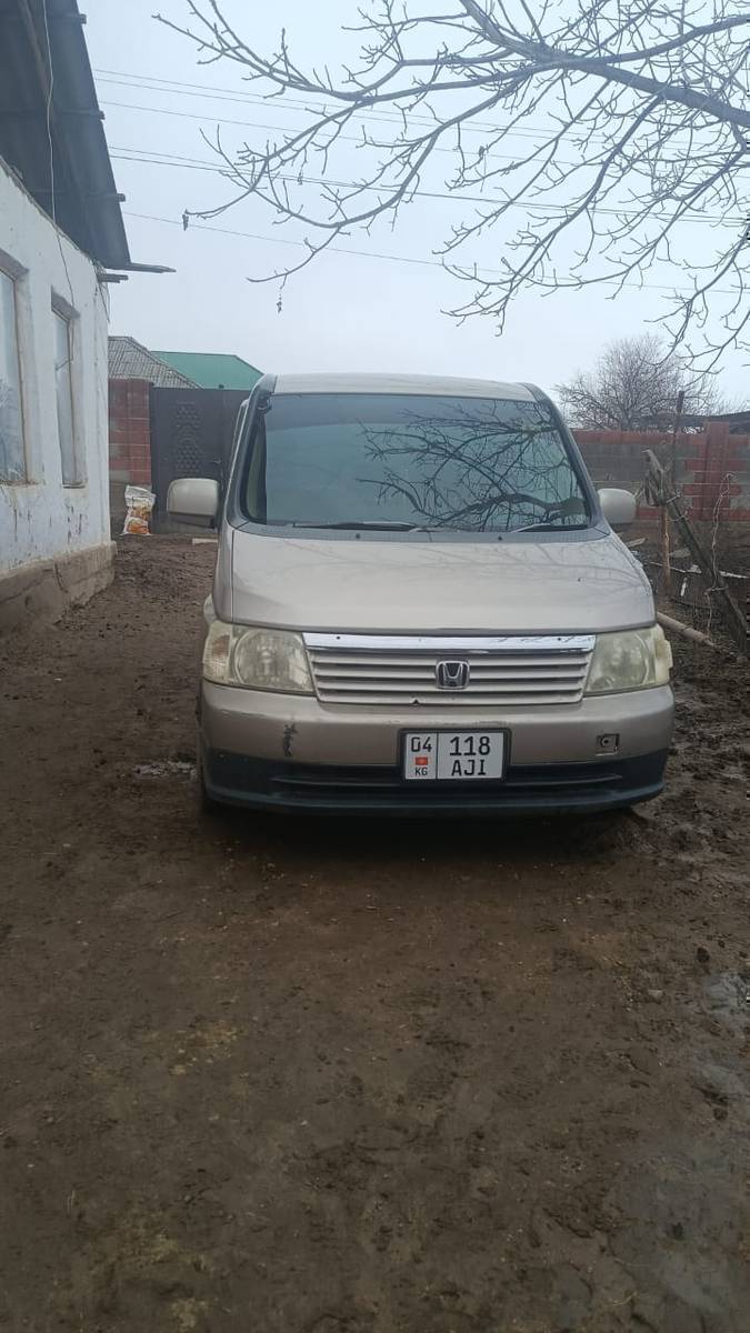 Степ сатылат матор май жебейт каробка жакшы 2001жыл баасы 600 миң кеми болот