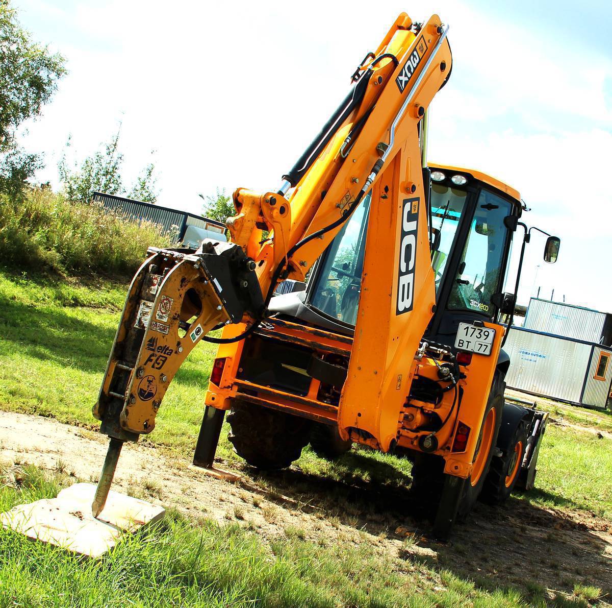 Туалет казганы экскаватор керек отбойниги мн болсо жакшы болмок,
