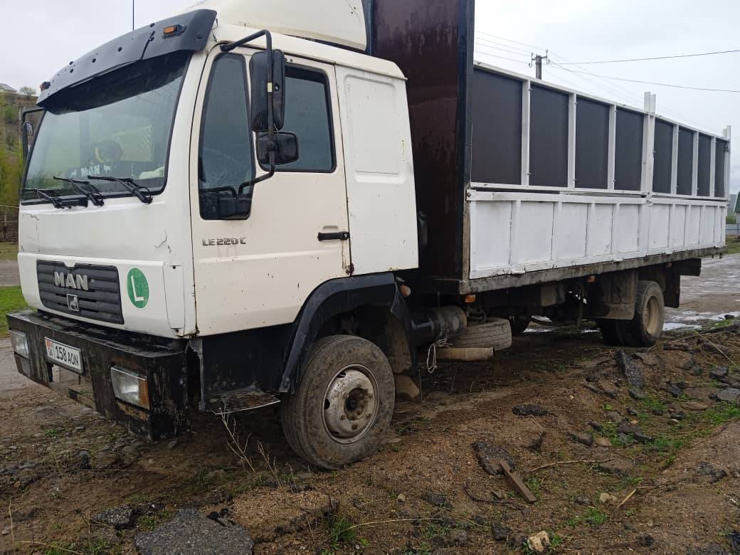 Ассалому алейкум жаамат Грузовой машина кызматта ар кандай көлөмдөгү жүк, мал ташыйбыз пескоблок жана башка узуну 6 -30