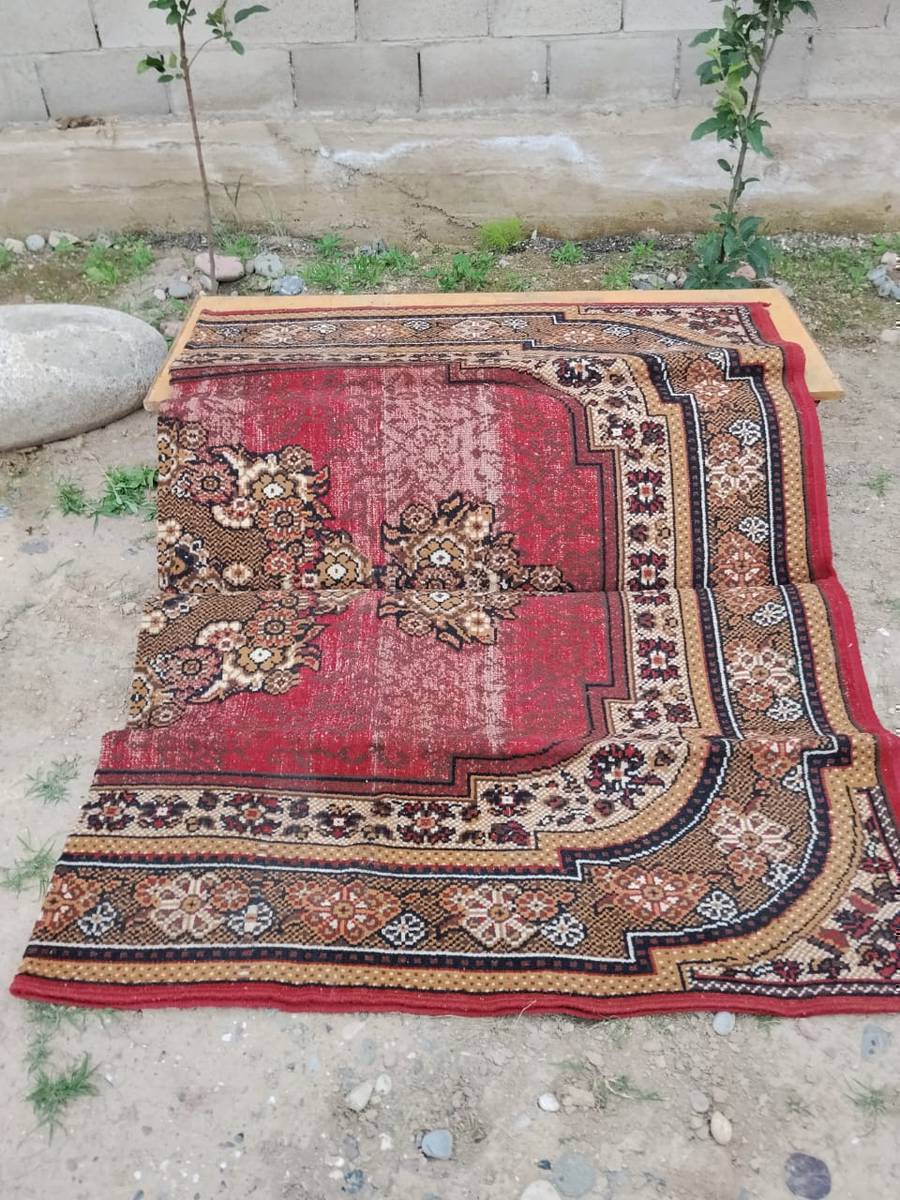 Колдонулган паластар сатылат
3×2. 500 сом
4×3. 1000 сом.