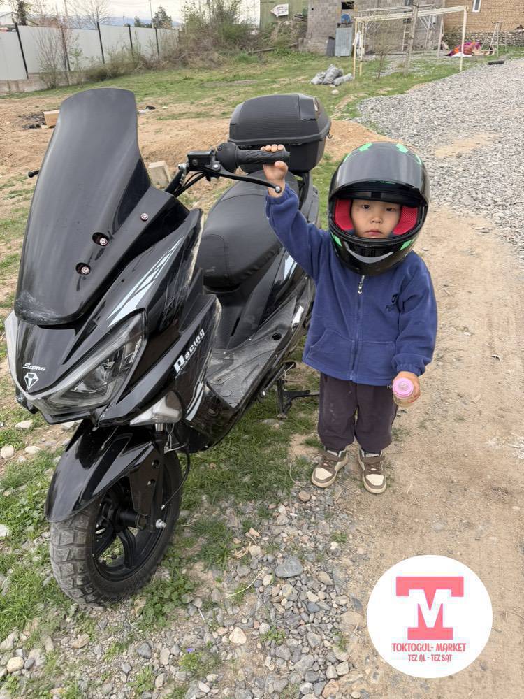 Макси сатылат апкаткадан жаны чыккан 1100км эле жургон матору жакшы тутобойт эки тараны чийилген шлем кошуп берем