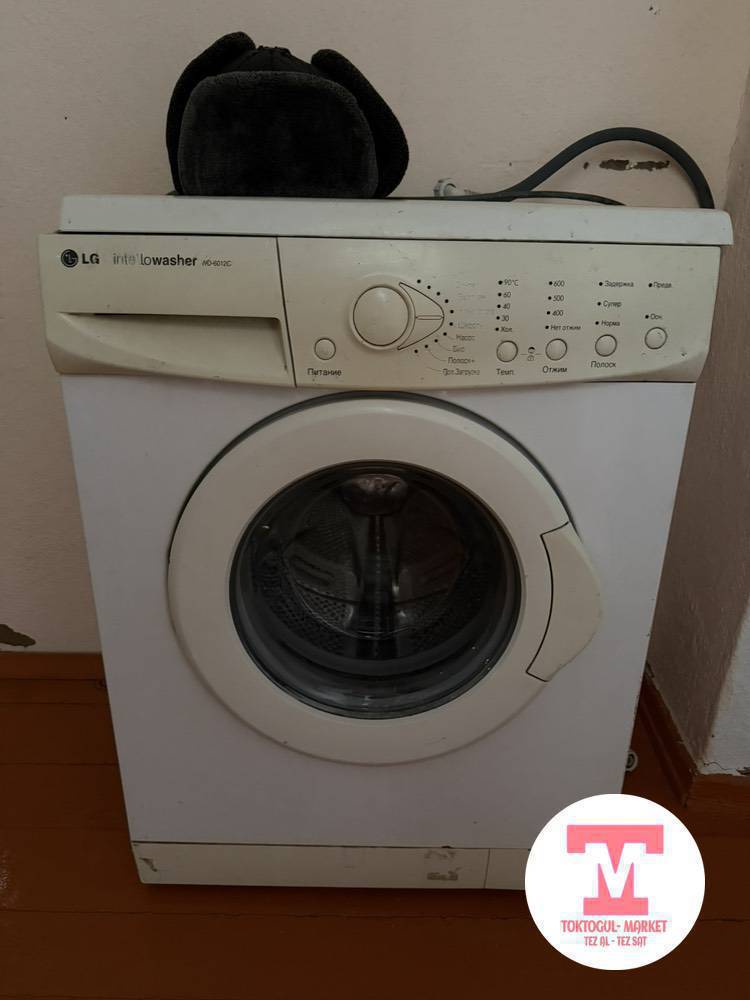 Стиральный машина сатылат 
Ремень узулгон , ондолот .
Кочуп жатканыбызга байланыштуу сатып атабыз