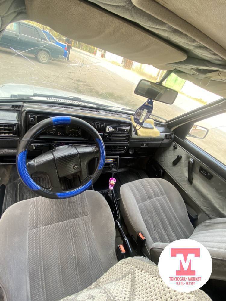 Жетта сатылат 0б 1.8
Жылы 1991 матор каропка жакшы родной краска