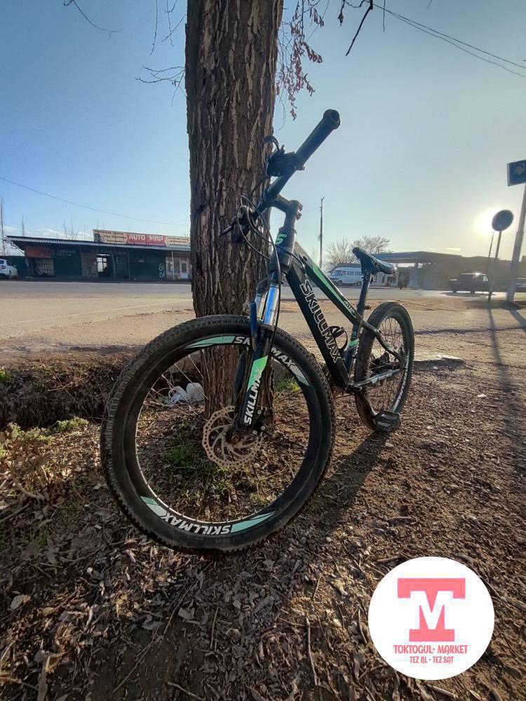 Велосипед сатылат срочно 
24 размер эки тормозу иштейт скорость иштейт