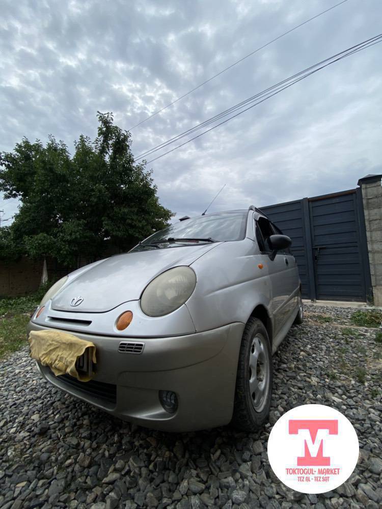 Продается Daewoo Matiz в хорошем состоянии
Экономичный и неприхотливый автомобиль, который не требует больших затрат на содержание. Идеально подойдет для города, работы, учебы или как первый автомобиль.
Надежный двигатель
Низкий расход топлива
Хорошая резина
Удобный высокий кузов
Простое и дешевое обслуживание
Все основные узлы работают исправно
2003год
0.8 обьём
Сел и поехал. Торг у капота.