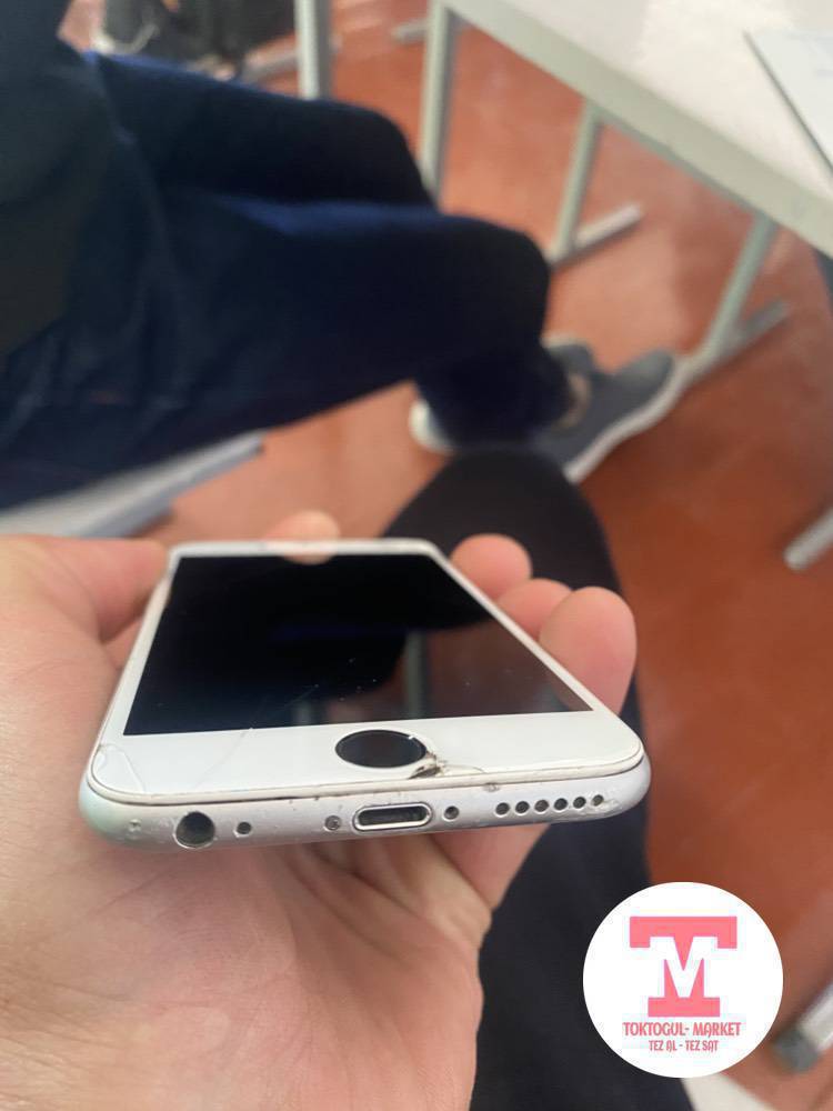 Айфон 6 память 16 акб 47 родной сатылат камера жакшы иштейт катпайт. жана айфон алам хр хс 8 минге