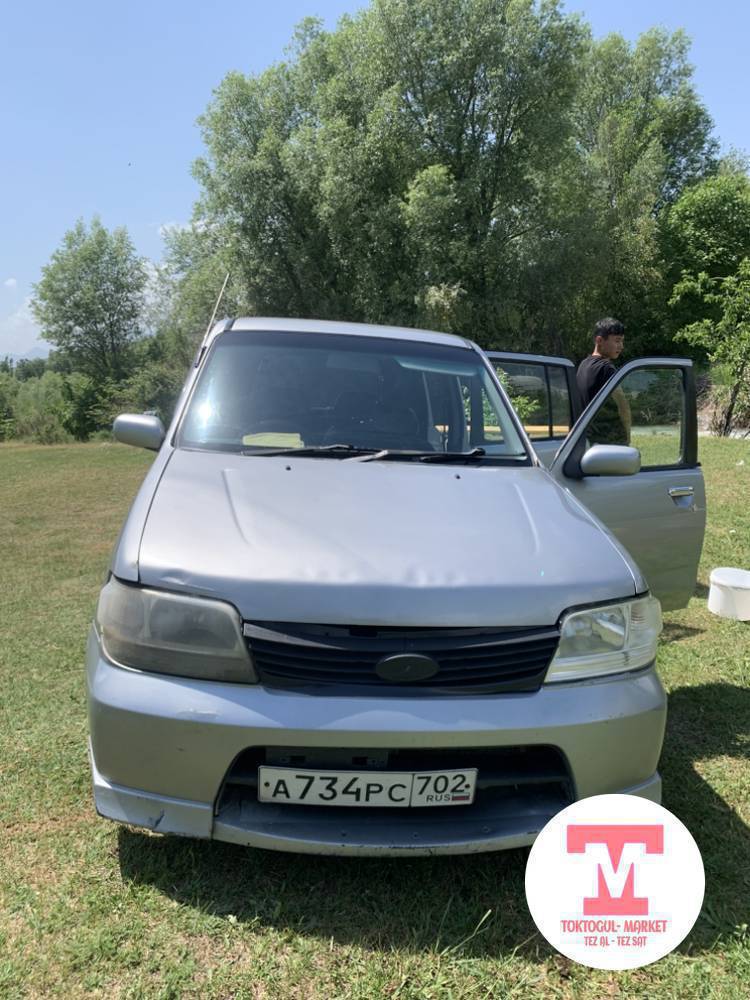 Ниссан куп сатылат чыгарылган жылы 2000,обьем 1.3 автамат карапка  стс птс техпаспорт бар 200000мин торг есть жакшы семерка болсо обмен бар кызыккандар болсо чала бериниздер
