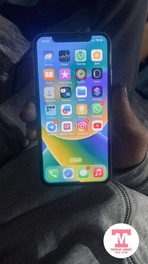 Айфон х сатылат бассы 11000 АКБ 100 помять 256
