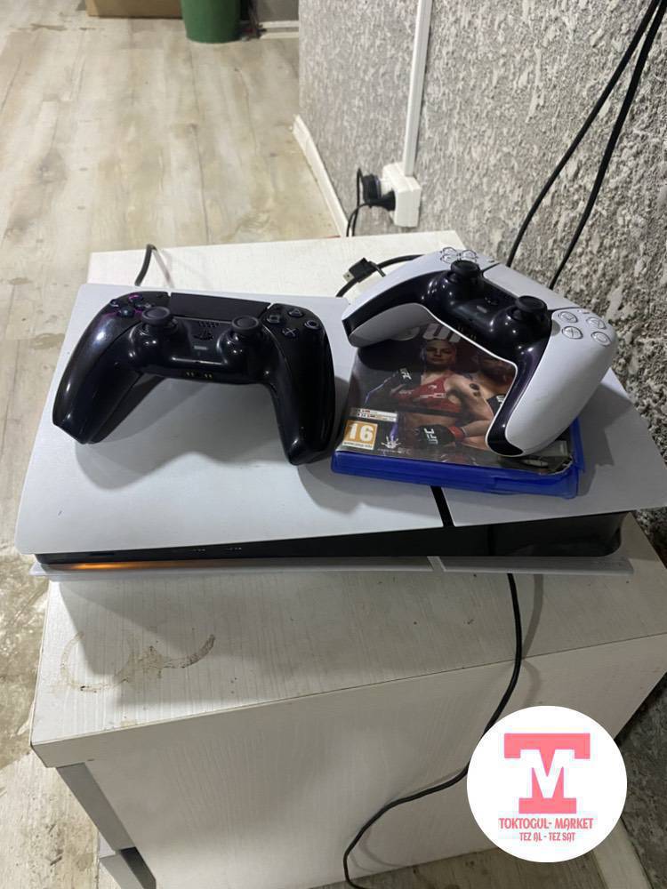 Sony PlayStation 5 slim сатылат абалы жакшы баасы 46000сом наличка болсо бирас тушуп берем