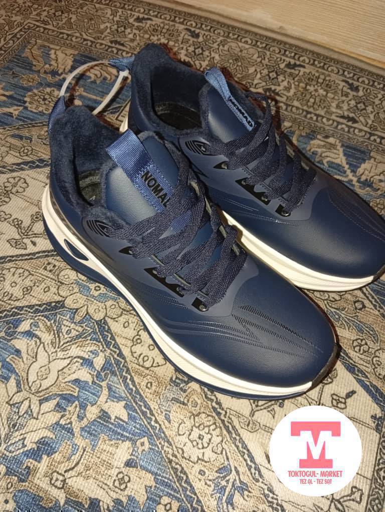 размер 40-41 еврозима кроссовки