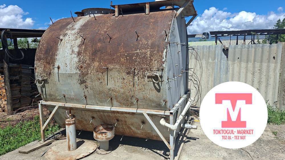 Ушул бачок сатылат 5 т 35 мин бассы тушуп берем алып кеткиле