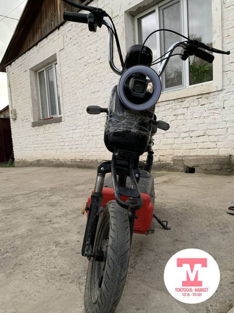 Скутер сатылат 
Арзанга!!!!!!!