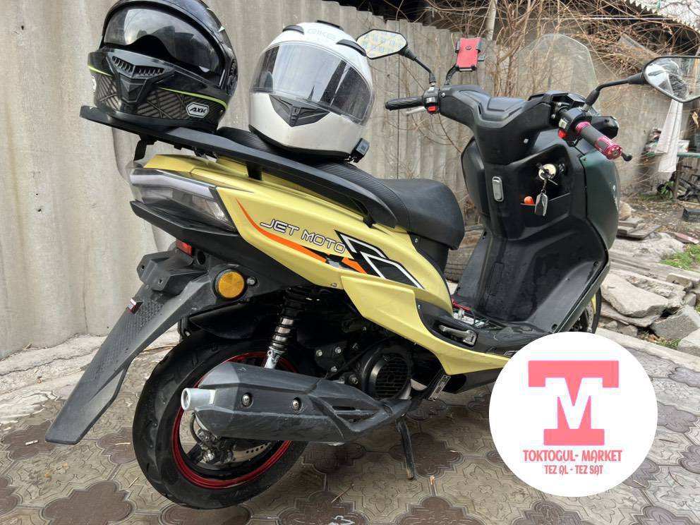 Скутер сатылат 180куб абалы жакшы рул шылкылдап калган атак башка жагы нармалный  баасы 39000