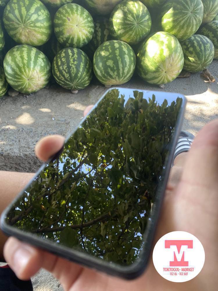 Redmi 9 
Память 64гб 🔋
Состояние 🔥
Обмен бар ♻️