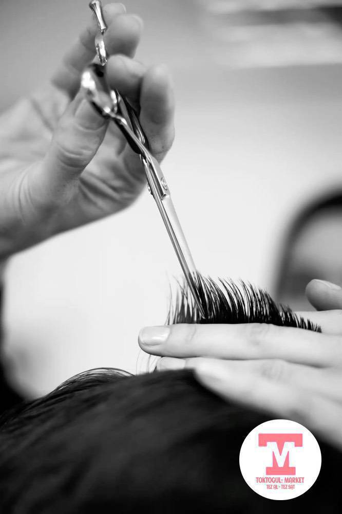 Эркектердин чачын бекер алабыз окуучулар алат мастердин козомолундо соонун алат коркпой келе бериниздер