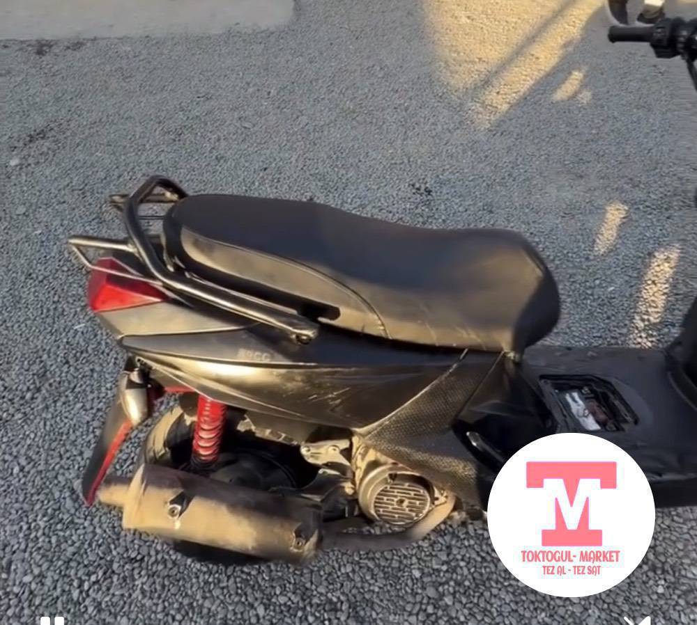 Скутер сатылат абалы жакшы 49куб дакментери бар права кереги жок бензин менен журот скутер баасы 28000мин Кеми бар