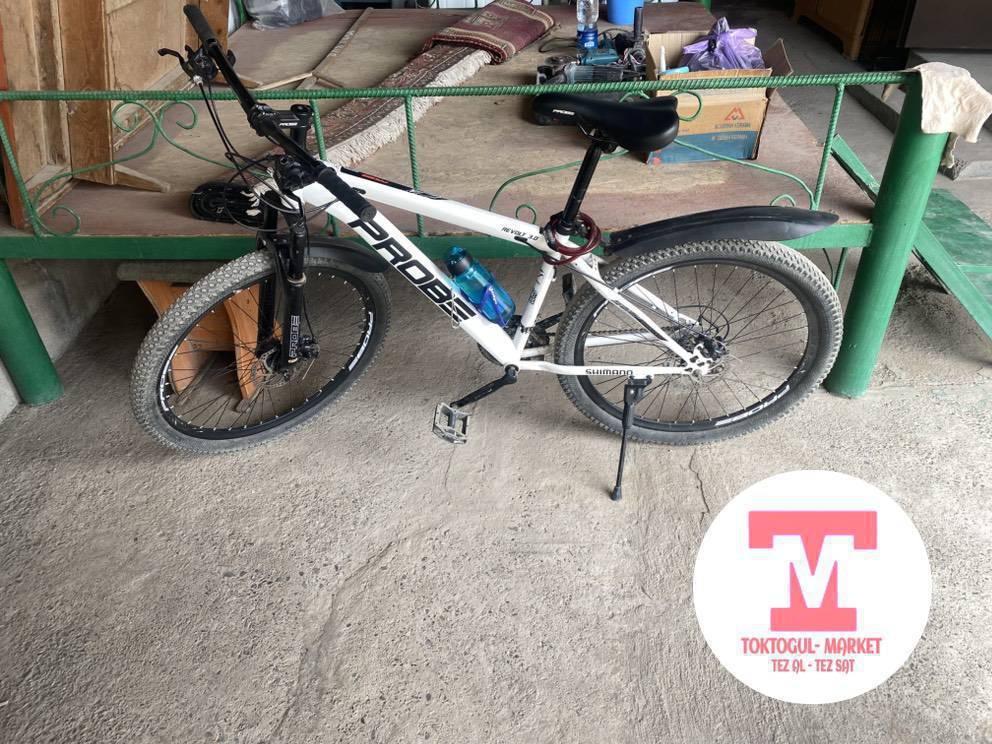 Велик сатылат жаны бойдон кичине тебилип эле калып кетти бут иштейт реальный клиенттер жаскыла 15000 минге алгам сроч акча керек