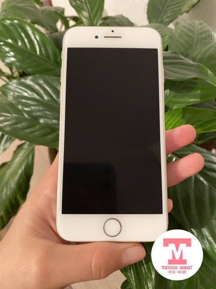 iPhone 7 сатылат 128гб
Состояниясы жакшы 
Кнопка тач иштебейт
Акб 100% 
Баасы 4500 Кеми бар