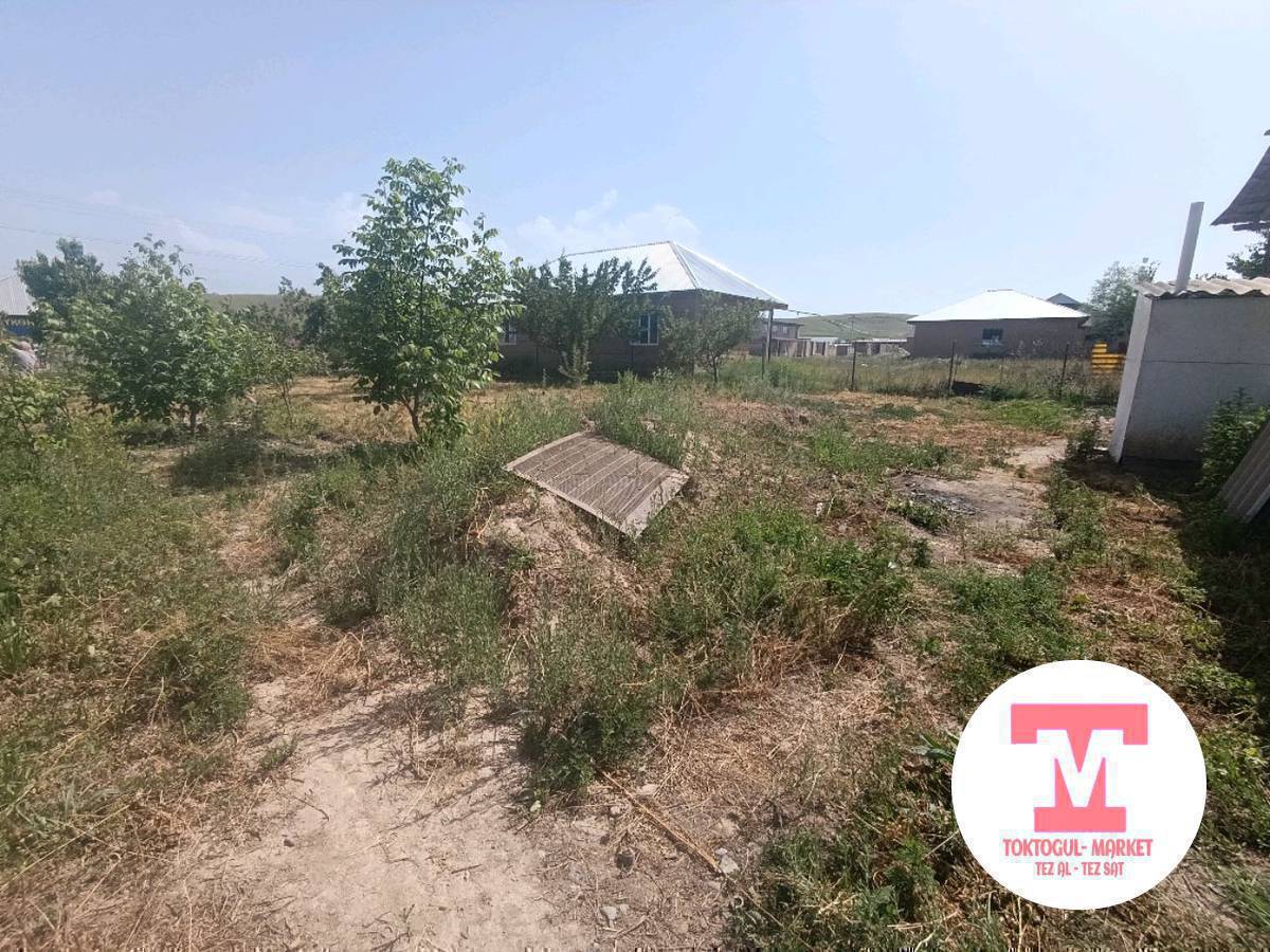 Таласбайдан 7 сотых участок сатылат
20 туп багы бар, таза сууга жакын 
угловой бизнеске да ынгайлуу