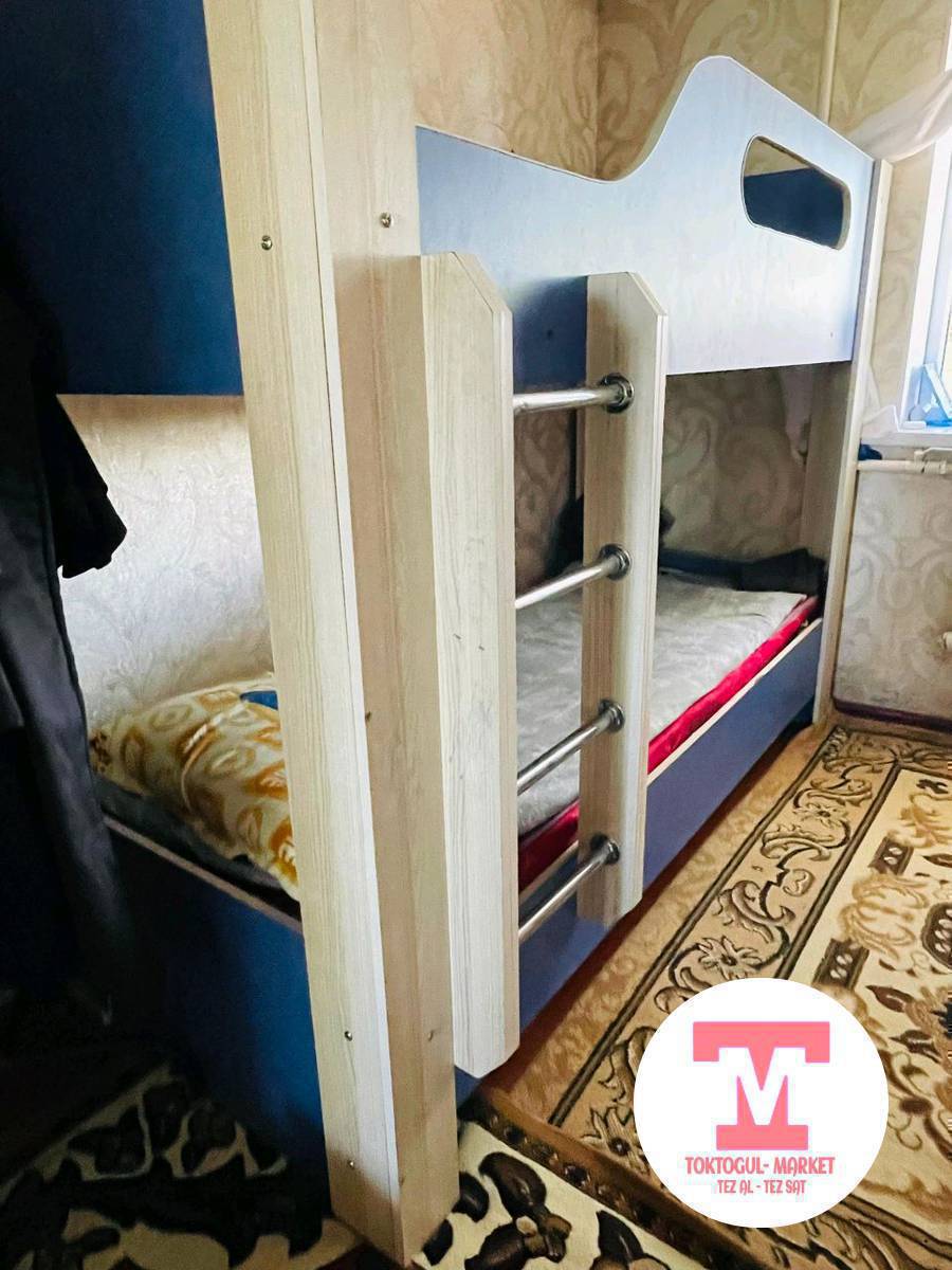 продается двухяростный кровать