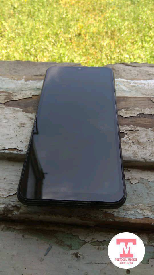 Продаю 

Redmi 9

32 ГБ

Экран без царапин

Аркасында кичине цвети очуп калган

Состояние Отличное✅

обмен ✅✅