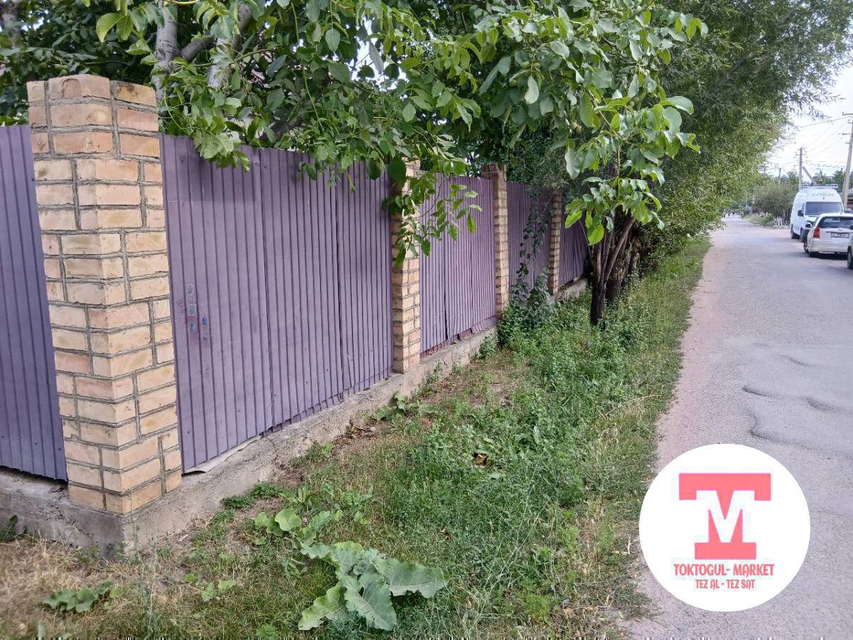 Ушул забор бузулат тыныке сатылат срочно келишим баада 40-50 метрдей жана пескоблок койгонго усталар керек.