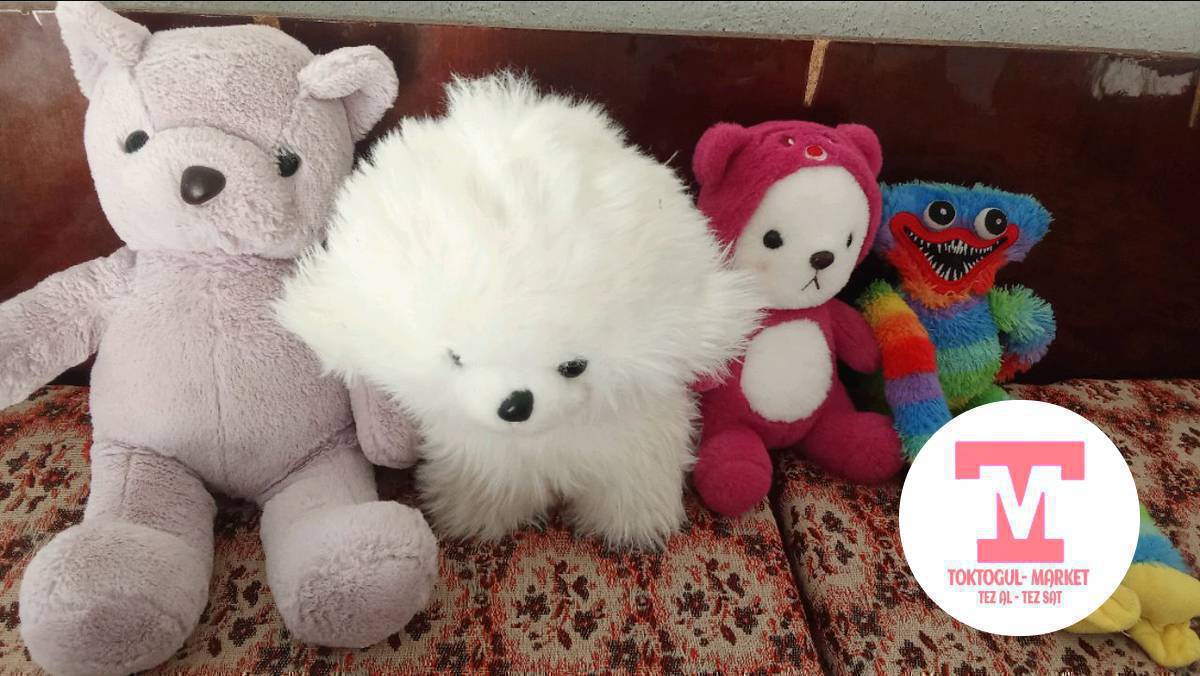 продаю игрушки до хаги ваги 150, мишка в шапке 700, обычный мишка 400, собака 500, только Вотсап