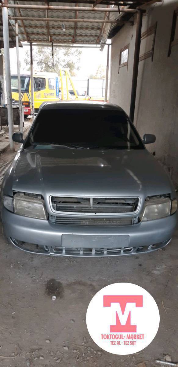 Ауди А4 сатылат 120мин срочна сатылат 1.6 об матор привазной жаны басылган