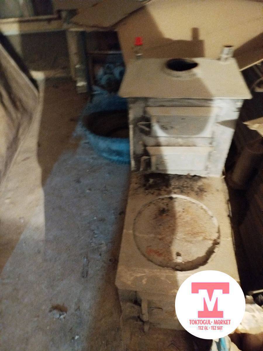 Паровойдун печкасы сатылат 17000сом .участок сатылат 7сот 1млн200мин кызыл китебибар, Чычкандан Кичи оруктудон 6 сот ашканага курууга уруксаты бар кызыл китеби менен жер сатылат 900 мин