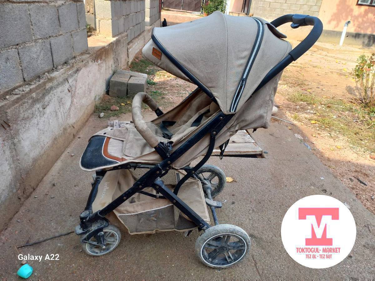 коляска сатылат и 3200 сынган жери жок состояние жакшы