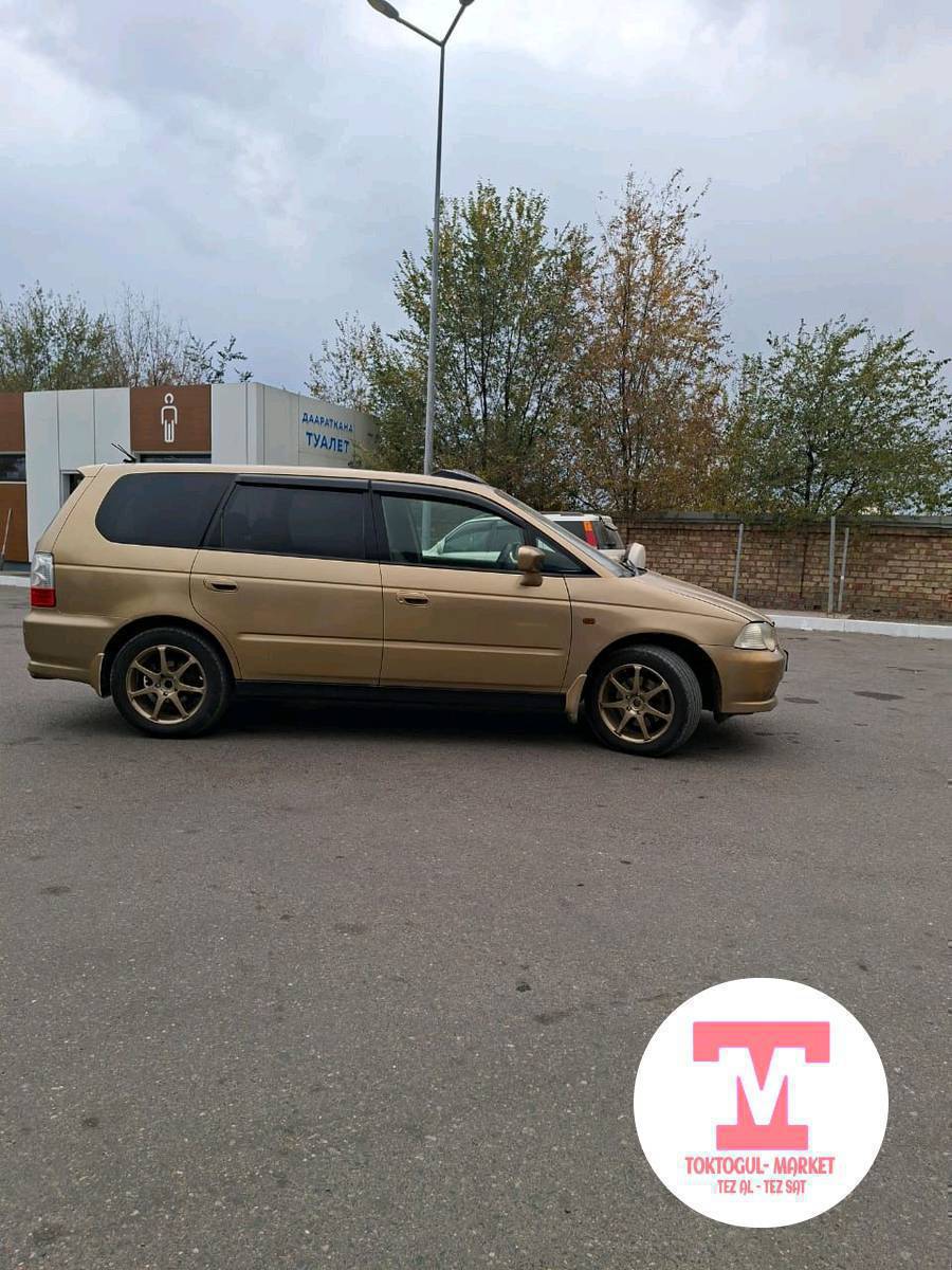 Хонда Одиссей жылы 2000 4 WD Абалы жакшы